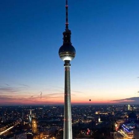 Romantic Style Apartment Berlin Alexanderplatz Exterior foto